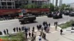 В Грозном прошел военный парад, посвященный 74-летию со Дня ...