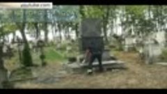 Активисты разрушили памятник бойцам УПА в Польше