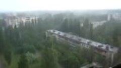 Чернобыльская Зона. Дождь в Припяти.
