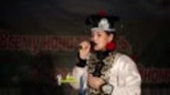 Школьница из Калмыкии спела знаменитый хит Монгольского маль...