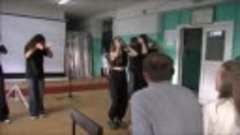 Танец в подарок от участников самодеятельности ДК д.Прокошев...