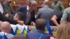 Что обычно обсуждают в Раде украинские депутаты