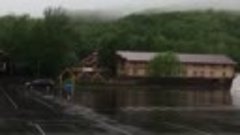 При пожаре в детском палаточном лагере в Хабаровском крае по...