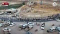 شاهد. جماعة الحوثي تنظم مسيرة عسكرية لـ10 آلاف جندي من الاحت...
