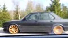 BMW M5 E28 - 420 BHP - CRAZY ROLLING BURNOUT BY DIVAD! HD