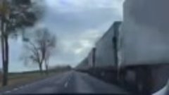 Польские перевозчики продолжают блокировать движение грузови...