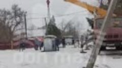 Момент эвакуации машины в Азове