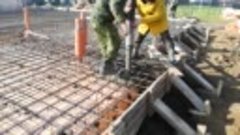 Процесс бетонирования фундаментной плиты