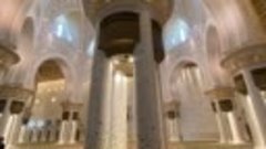 Мечеть шейха Зайда .Младшая моя дочурка в Эмиратах