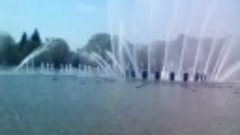 Поющий фонтан парк Горького г.Москва