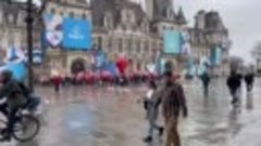 ⚡️Профсоюзные активисты во Франции провели акцию протеста у ...