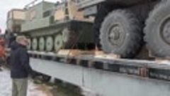 49 машин передал Народный фронт бойцам Иркутской области. С ...