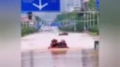 0На юге Китая произошло сильнейшее за 50 лет наводнение (3)