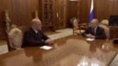 Владимир Путин встретился с исполняющим обязанности Председа...