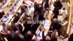 В парламенте Грузии подрались депутаты — рассмотрение закона...