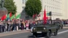 В Бресте праздничные мероприятия 9 мая открыл Парад Победы