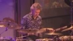 Bill Bruford&#39;s Earthworks &#39;&#39;The Wooden Man Sings And The Sto...