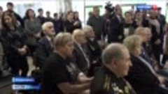 Делегация Совета ветеранов из Санкт-Петербурга передала Нацм...