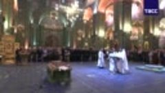 В Главном храме ВС РФ проходит пасхальное богослужение