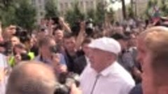 Жириновский разгоняет митинг Навального