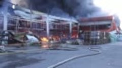 По «Епіцентру» у Харкові вдарили дві авіабомби_ є поранені т...