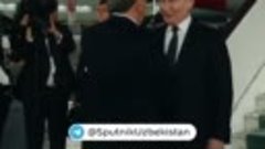 Шавкат Мирзиёев встретил Владимира Путина в аэропорту Ташкен...