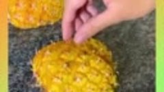 Как удобно нарезать ананас 🍍