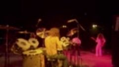 Deep Purple  -  You Keep On Moving (Live 1975) 