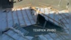 В Тамани со школы ветром сорвало новую крышу