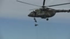 Высадка десанта и доставка гуманитарного груза вертолетами Ц...