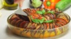 Рататуй, овощное рагу - знаменитое блюдо французской кухни. ...