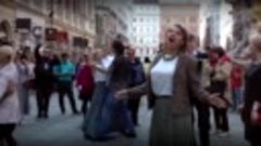 Венa Русский флешмоб в центре Вены!!! &#39;Майский вальс&#39;