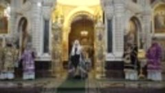 Святейший Патриарх Кирилл призвал верующих молиться дома