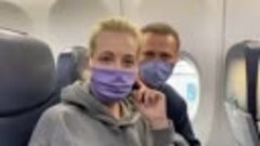 Алексей Навальный сел на рейс в Москву