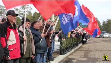 Во Владимире развернули 71-у масштабную копию Знамени Победы