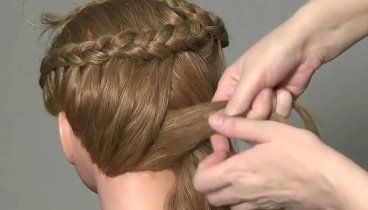 Вечерняя прическа с ажурными косами. Cute prom braided hairstyles