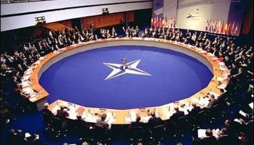 Российских дипломатов не пригласили на саммит НАТО