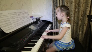 Она вернется. Дети поют.  Виктория Викторовна 6 лет.