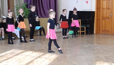 Первый танец Анисьи на открытом уроке по Ирландским танцам. 12.05.16