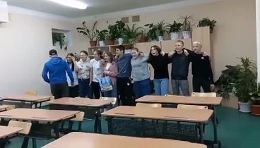 Данила поздравляют с Днём учителя его первые УЧЕНИКИ!!! 