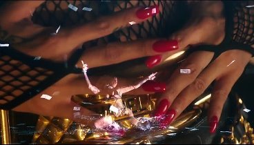 Rihanna - Pour It Up (Explicit).mp4