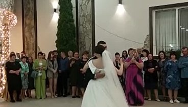 Свадебнный танец молодых