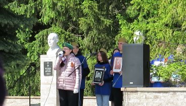 "Встанем!" Исполняет Татьяна Пешакова.