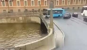 Петербург, авария автобуса