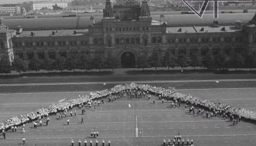 Торжественная линейка пионеров на Красной площади (1963 г.)