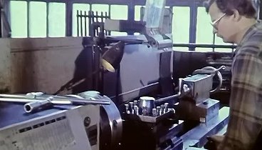 1990 год. Тюмень. Рабочий день на заводе