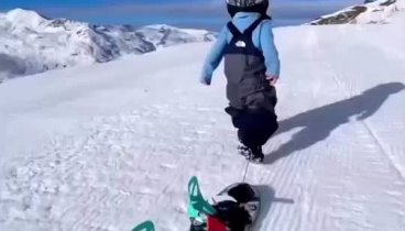 Юные сноубордисты