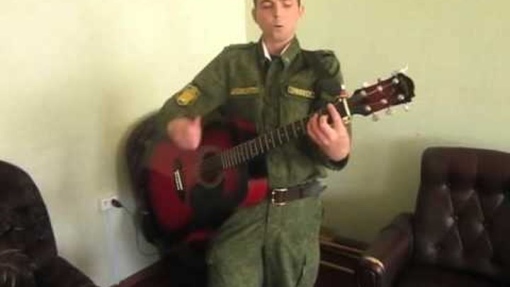 Авторские песни видео. Военный с гитарой. Афганские песни под гитару. Военные песни под гитару.