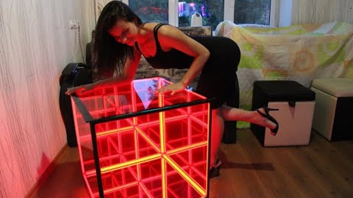 столик с подсветкой в виде куба бесконечности , infinity mirror