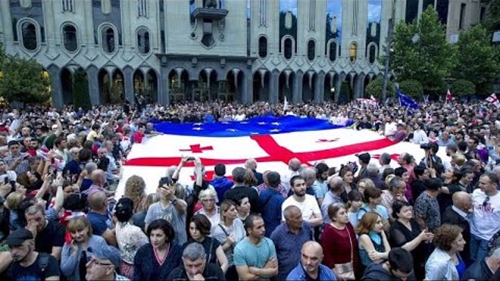 За ЕС и против правительства: в Тбилисси прошла крупная акция протеста…